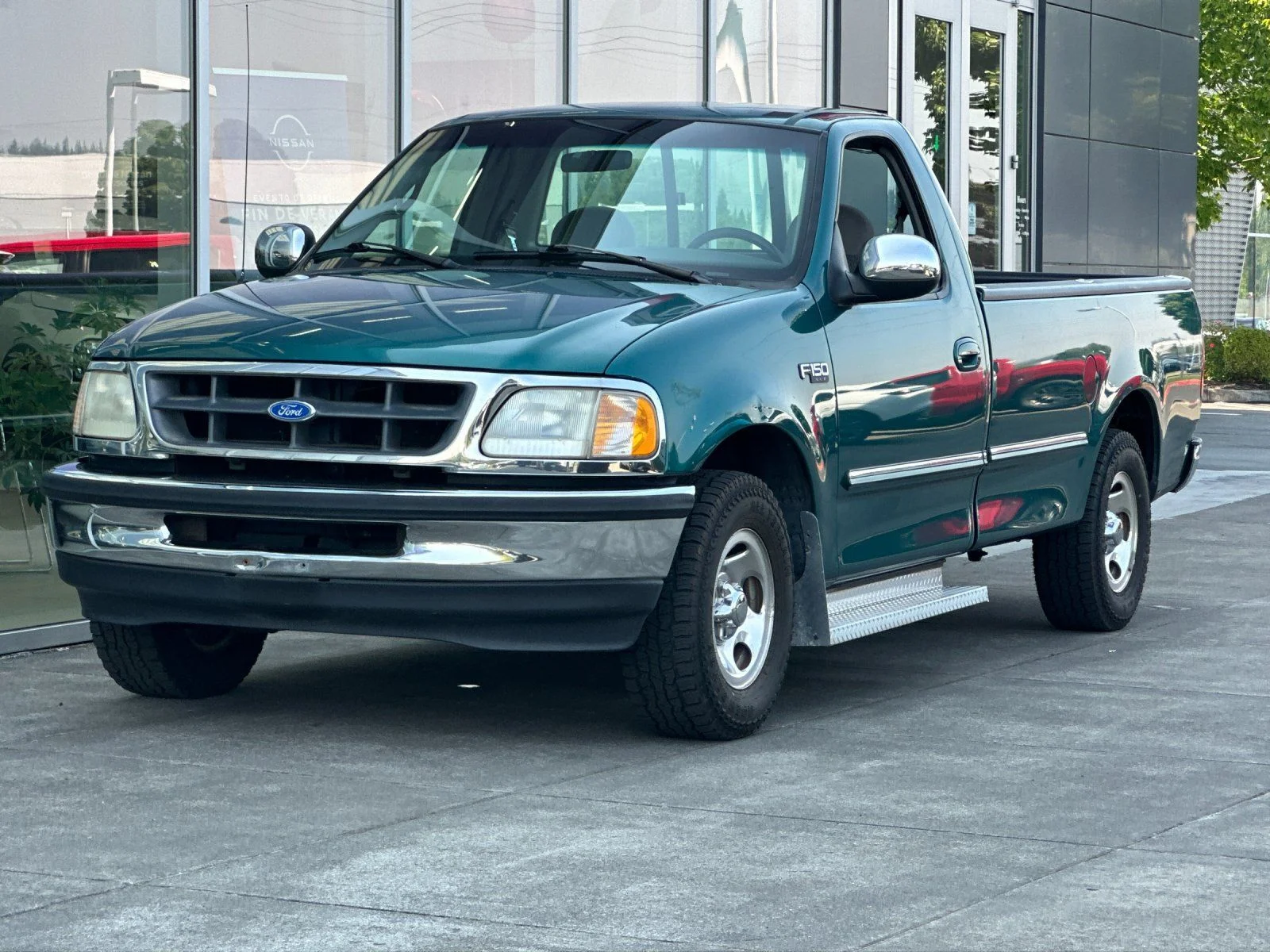Used 1997 Teal Clearcoat Metallic Ford  image 7