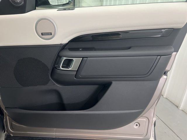 2026 Land Rover Discovery S - Photo 22