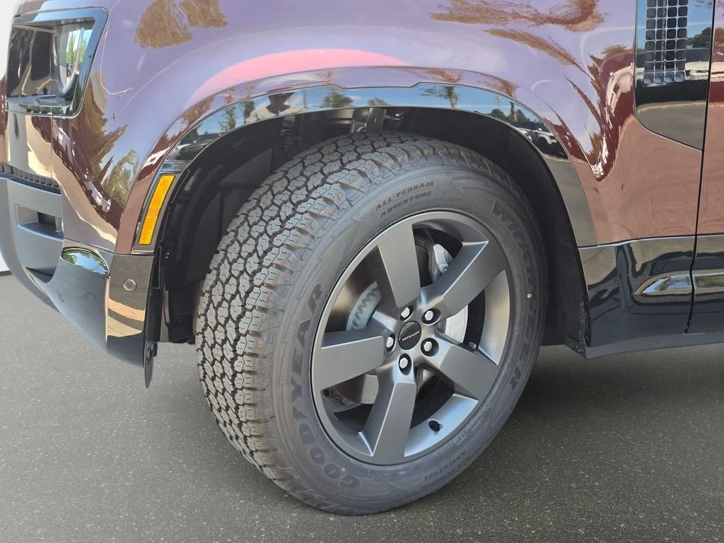 New 2026 Sedona Red LAND ROVER X-Dynamic SE image 34