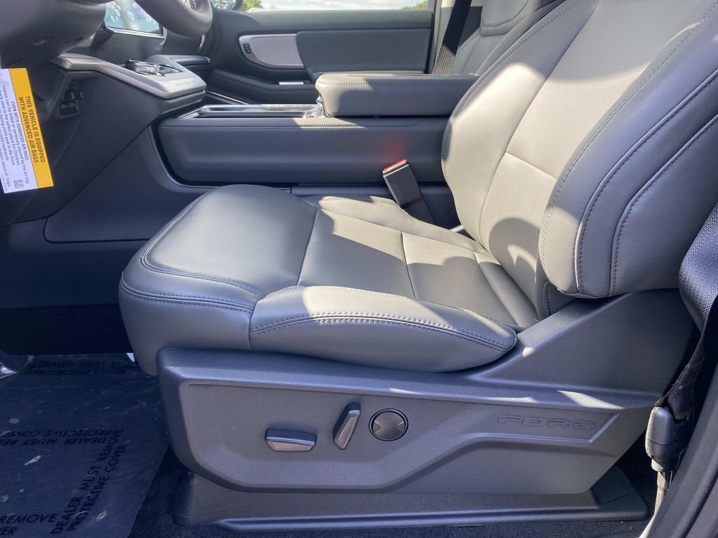 New 2026 Dark Matter Gray Metallic Ford Active image 12