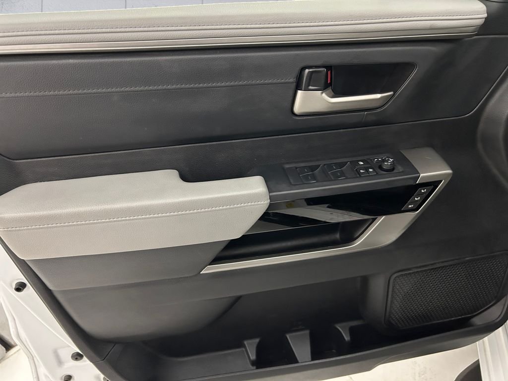 2023 Toyota Tundra Limited - Photo 12