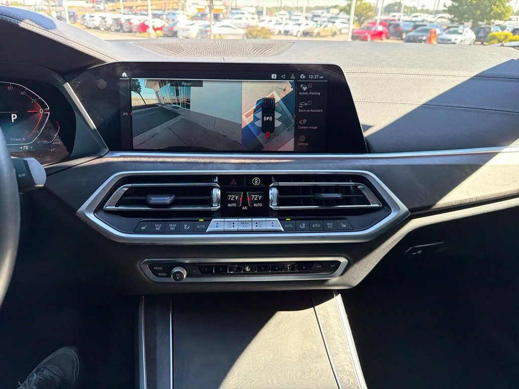 Used 2022 Black Sapphire Metallic BMW sDrive40i image 21