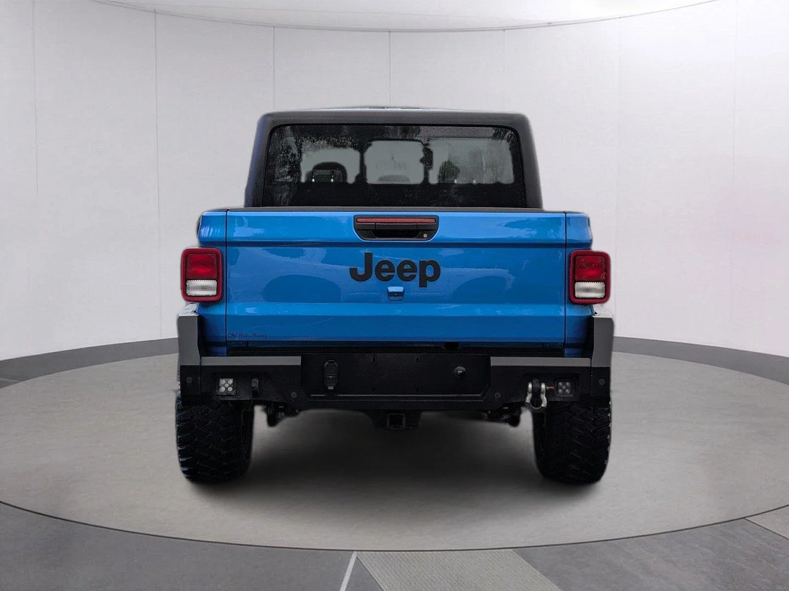 Used 2024 Hydro Blue Pearlcoat Jeep Sport image 4
