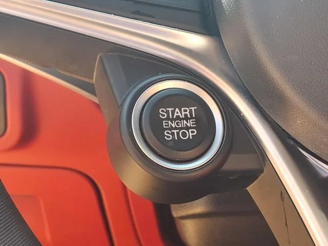 Used 2018 Red Alfa Romeo Ti Sport AWD image 12