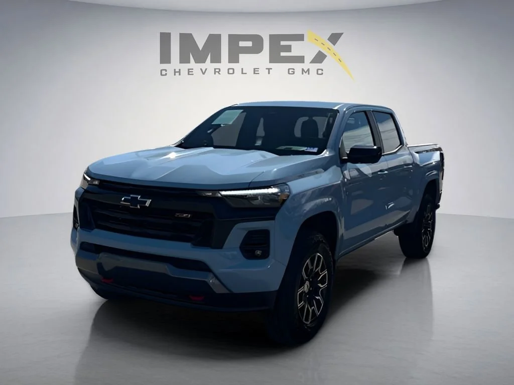 Used 2026 Snowdrift Metallic Chevrolet Z71 image 1