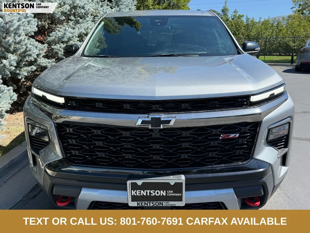Used 2025 Gray Chevrolet Z71 image 2