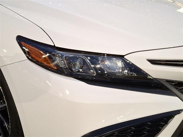 Certified Used 2022 White Toyota SE image 13