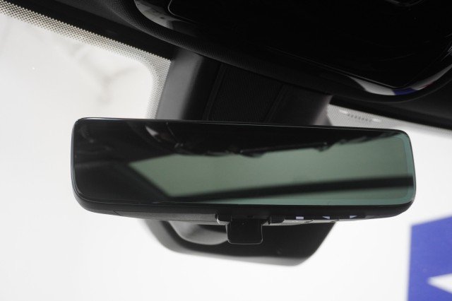 Used 2023 Diamond Black Crystal Pearlcoat Jeep Overland image 36