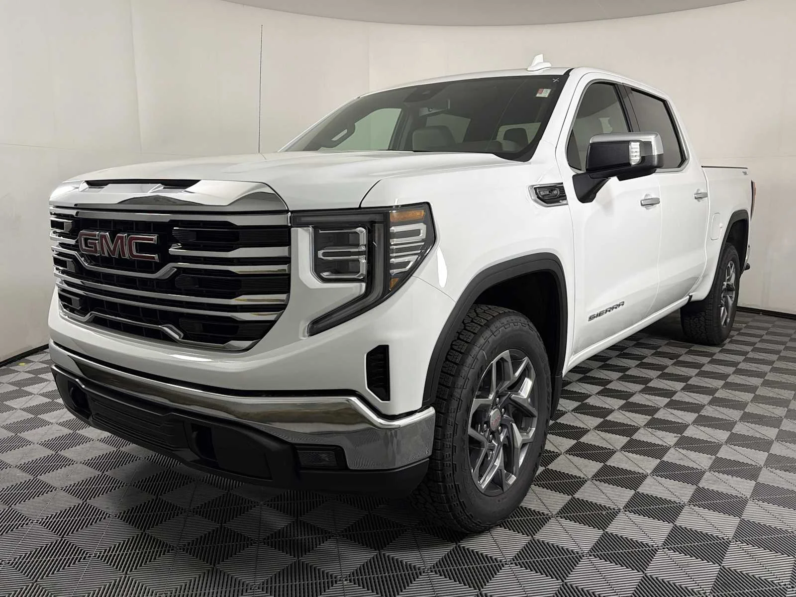New 2026 Summit White GMC SLT image 3