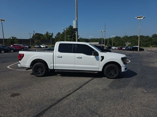 Certified Used 2024 Oxford White Ford XLT image 2