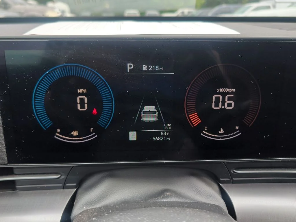 Used 2025 Gray Hyundai SEL image 10