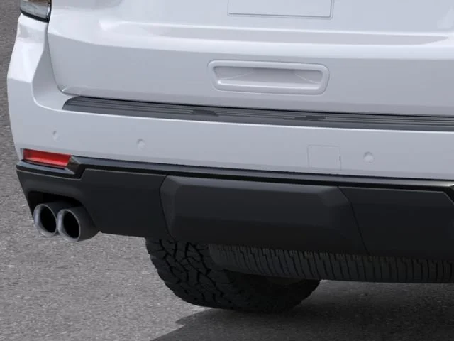New 2026 Summit White Chevrolet Z71 image 14