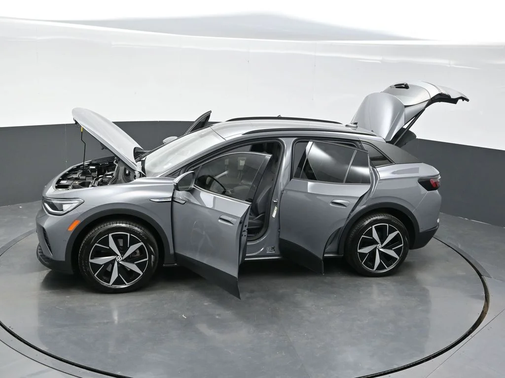 Used 2023 Gray Volkswagen Pro S image 40