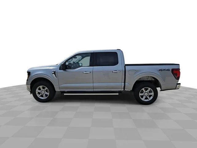 Used 2024 Silver Ford XLT image 5