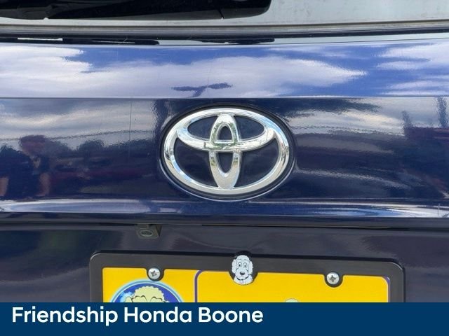 Used 2023 Blue Toyota L image 11