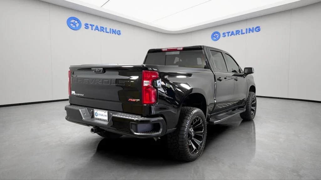 Used 2025 Black Chevrolet RST image 8