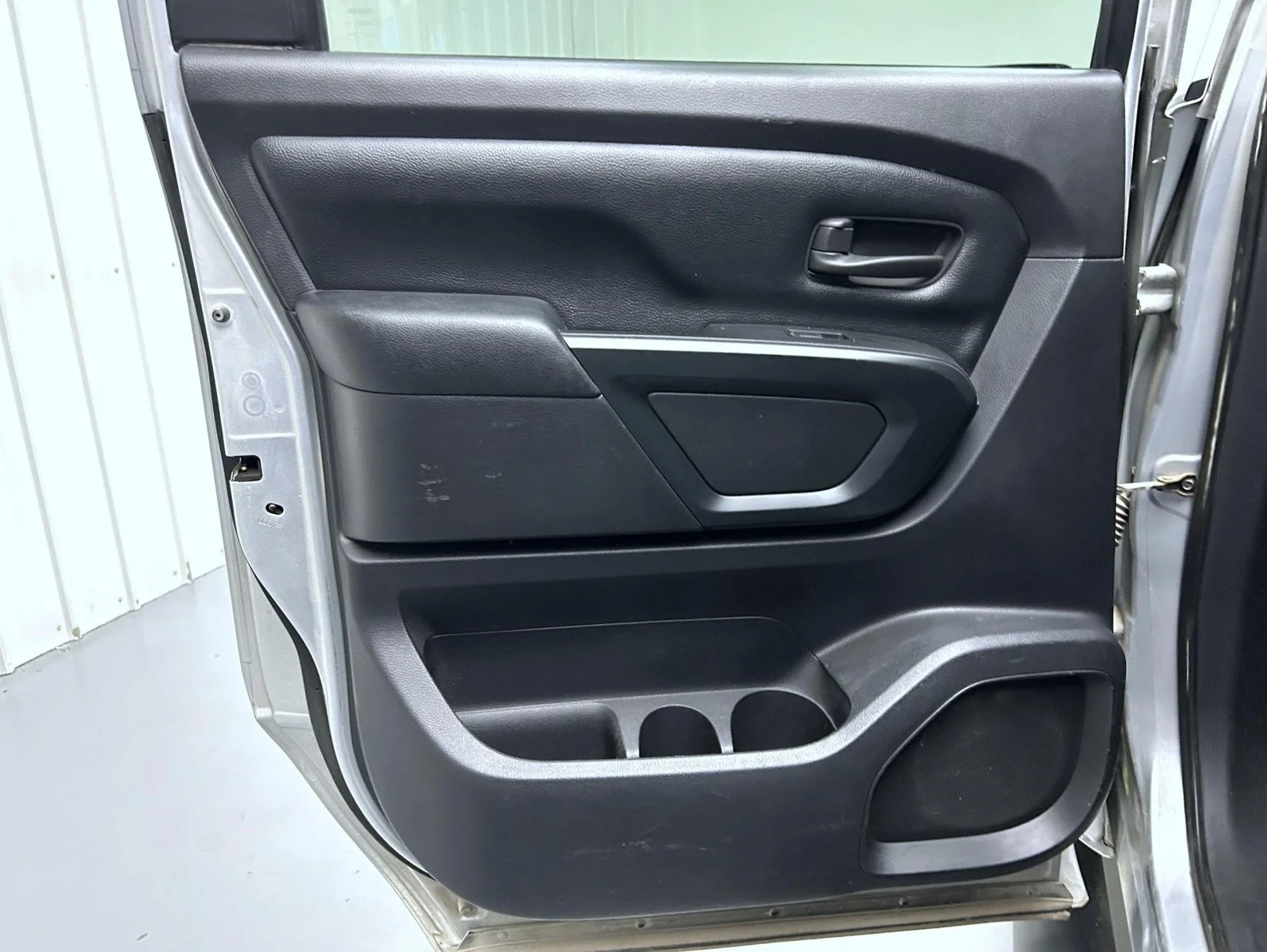 Used 2017 Silver Nissan S image 20