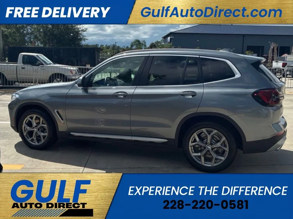 Used 2024 Gray BMW sDrive30i image 4