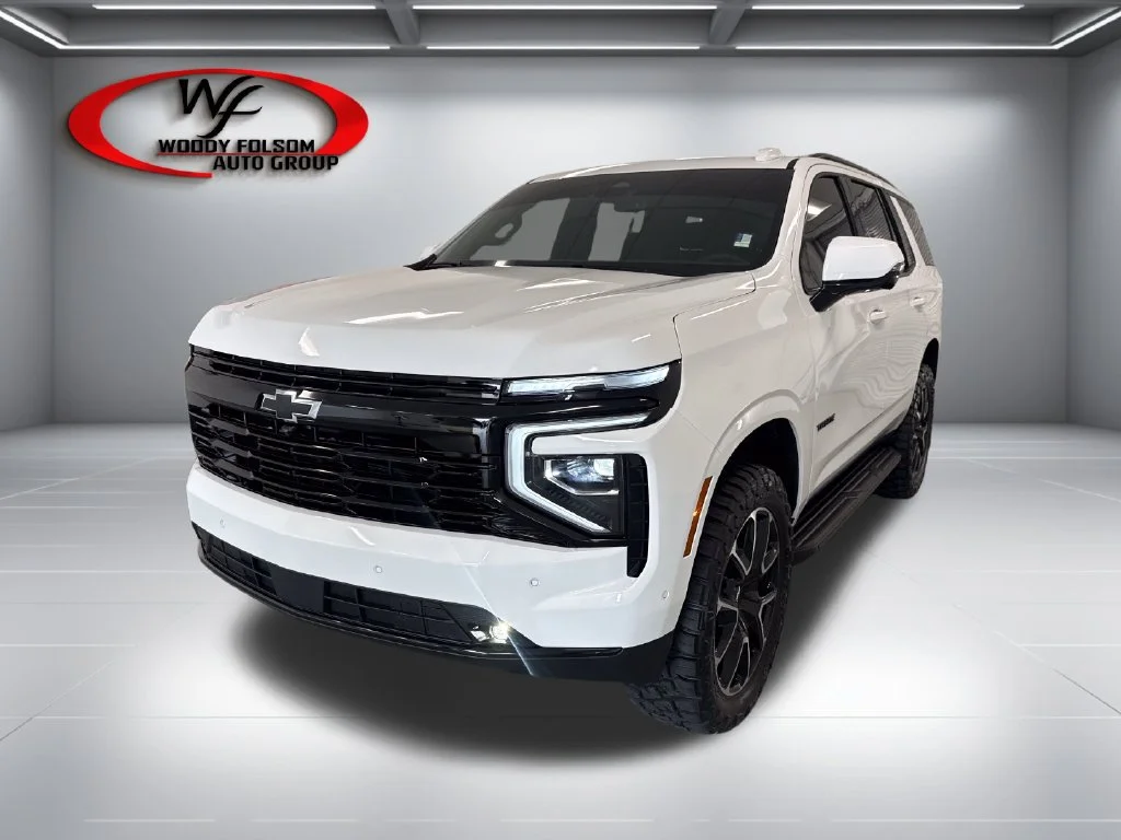 New 2026 Summit White Chevrolet RST image 3