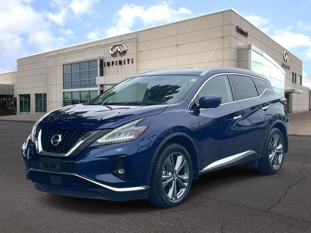 Used 2019 Blue Nissan Platinum image 1
