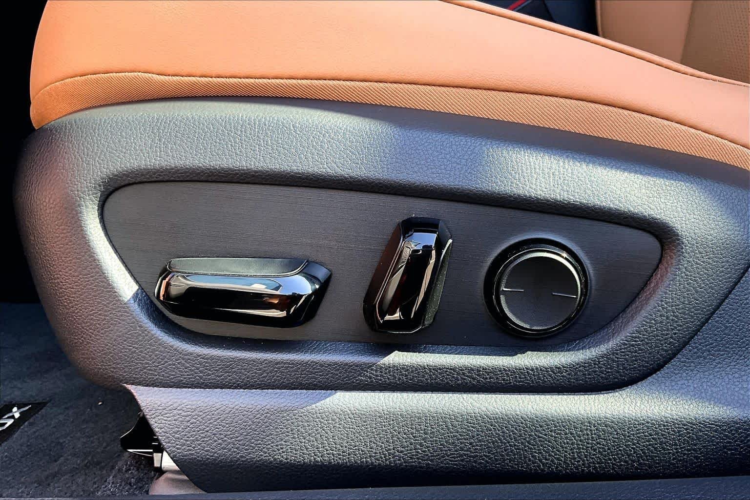 New 2026 Copper Crest Lexus Premium image 15