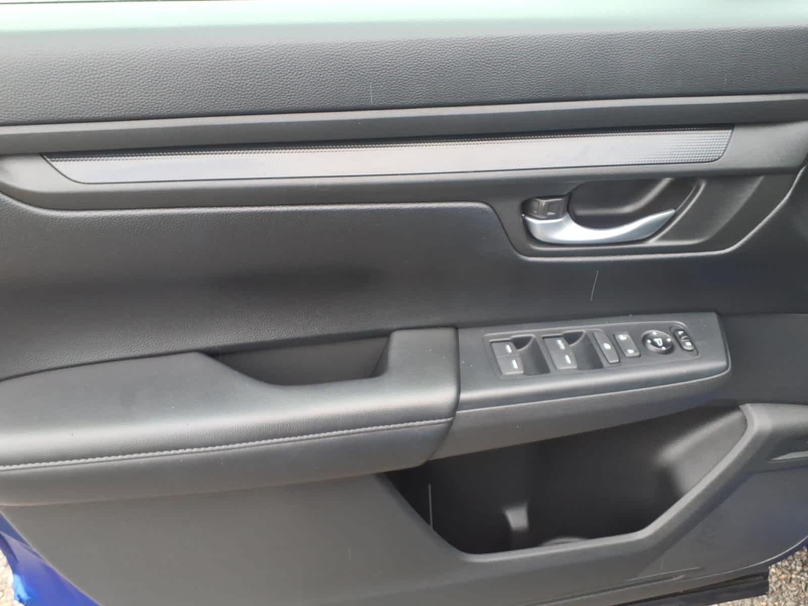2023 Honda CR-V LX - Photo 16