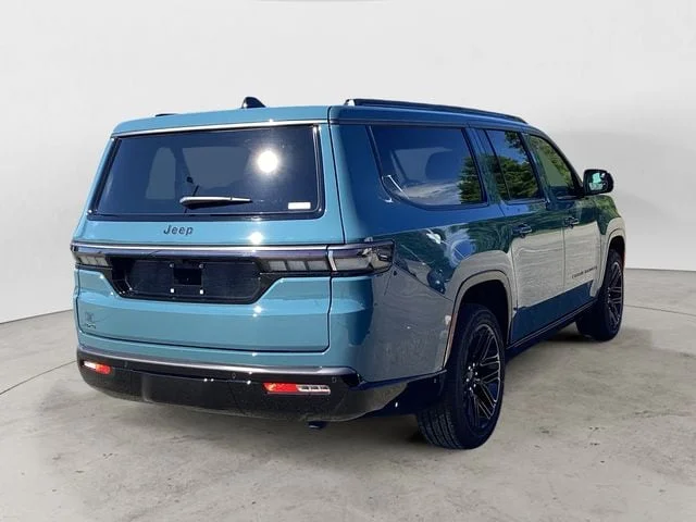 New 2026 Steel Blue Jeep L LIMITED RESERVE 4X4 image 6
