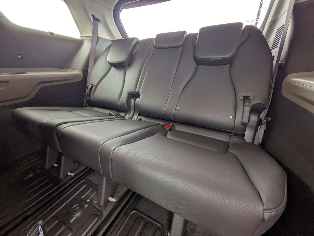 New 2026 Ivory Silver Kia EX image 15