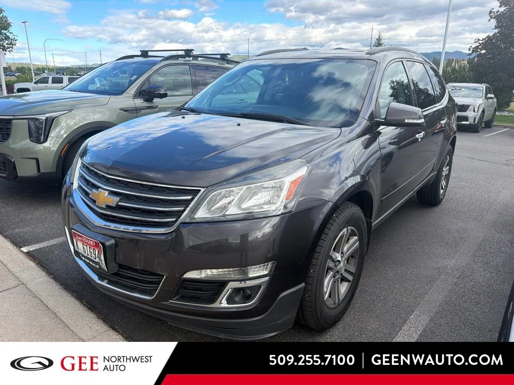 Used 2015 Gray Chevrolet 2LT image 1
