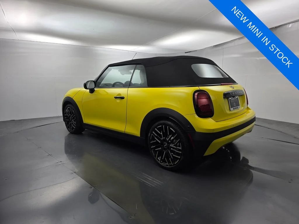 New 2026 Yellow MINI Signature Plus image 7