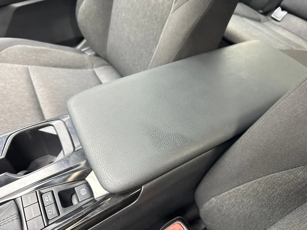 Used 2025 White Toyota LE image 70