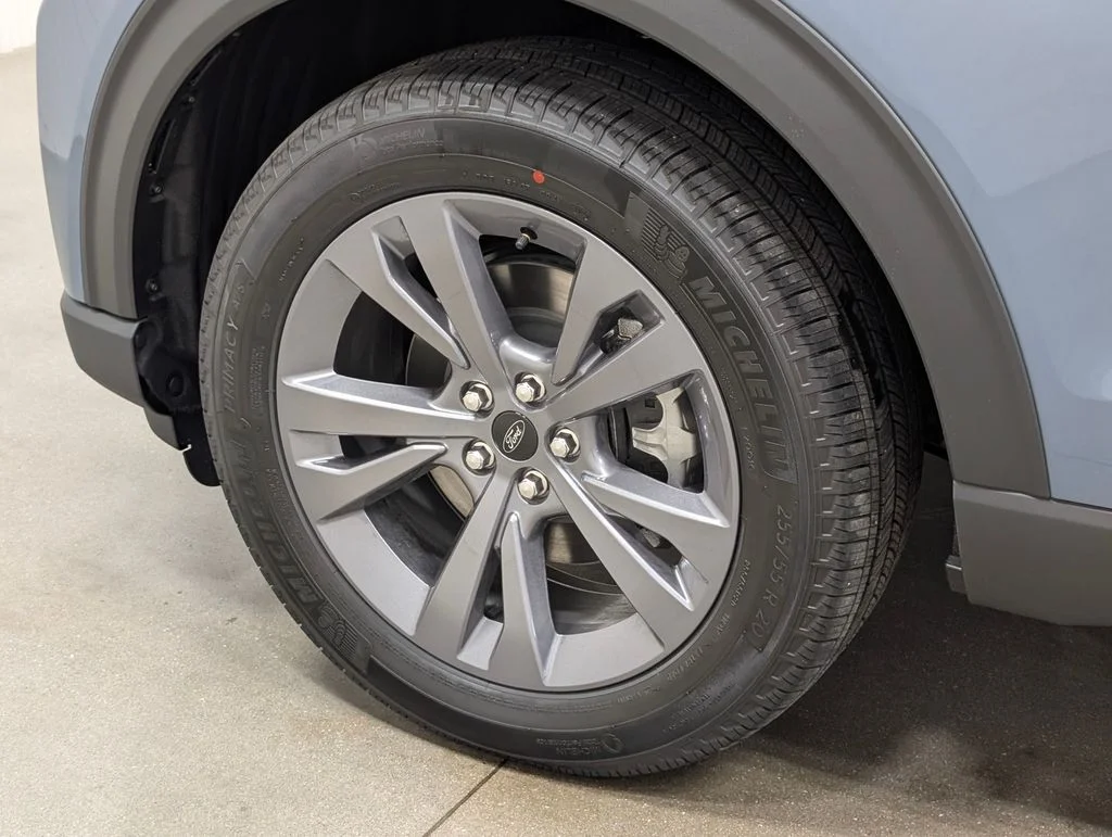 New 2026 Vapor Blue Metallic Ford Active image 2