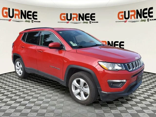 Used 2023 Black Jeep Laredo image 11