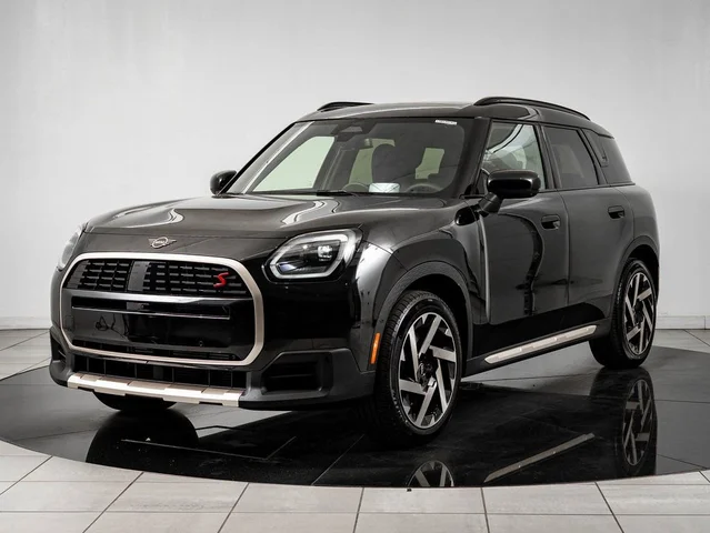 2026 MINI Cooper S Countryman Iconic