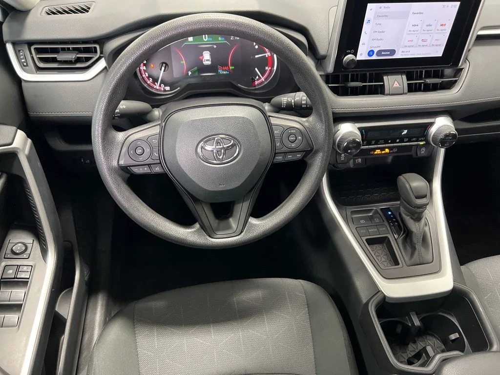 Used 2025 White Toyota XLE image 14