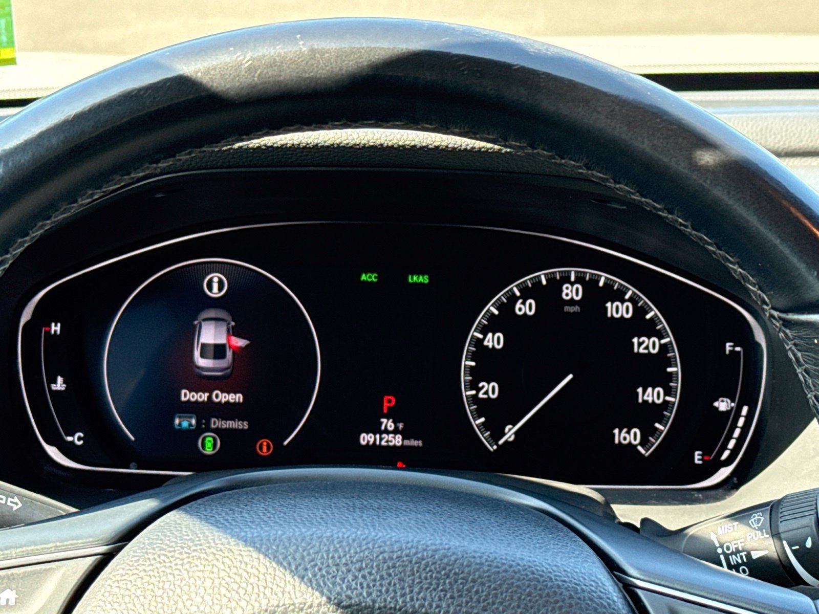 Used 2018 White Honda EX-L image 24