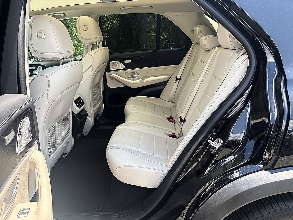 Used 2024 Black Mercedes-Benz GLE 450 image 21