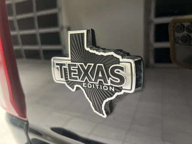 Certified Used 2025 Agate Black Metallic Ford XLT image 28
