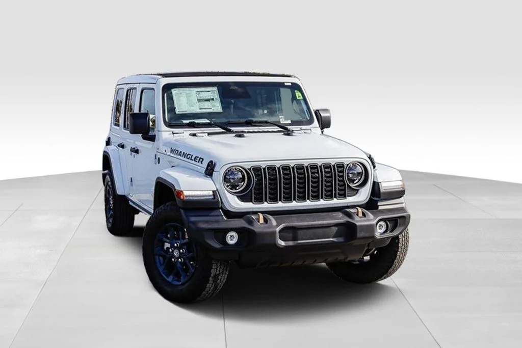 New 2026 White Jeep 85th Anniversary Edition image 2
