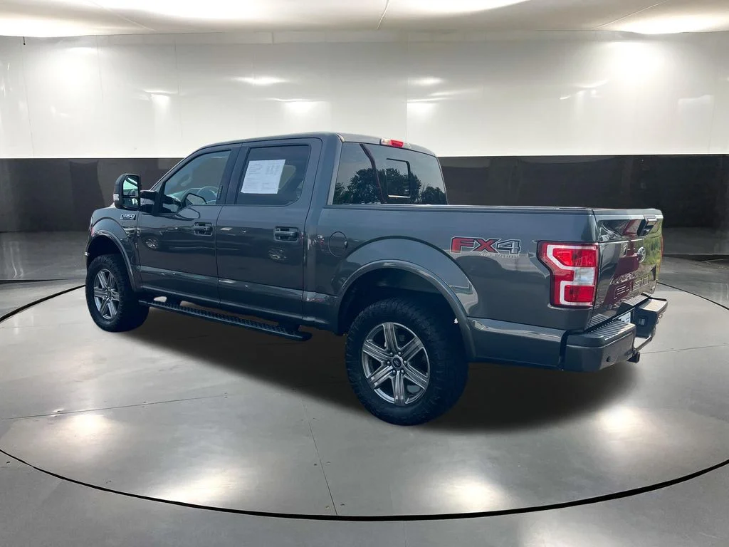 Used 2018 Gray Ford XLT image 9