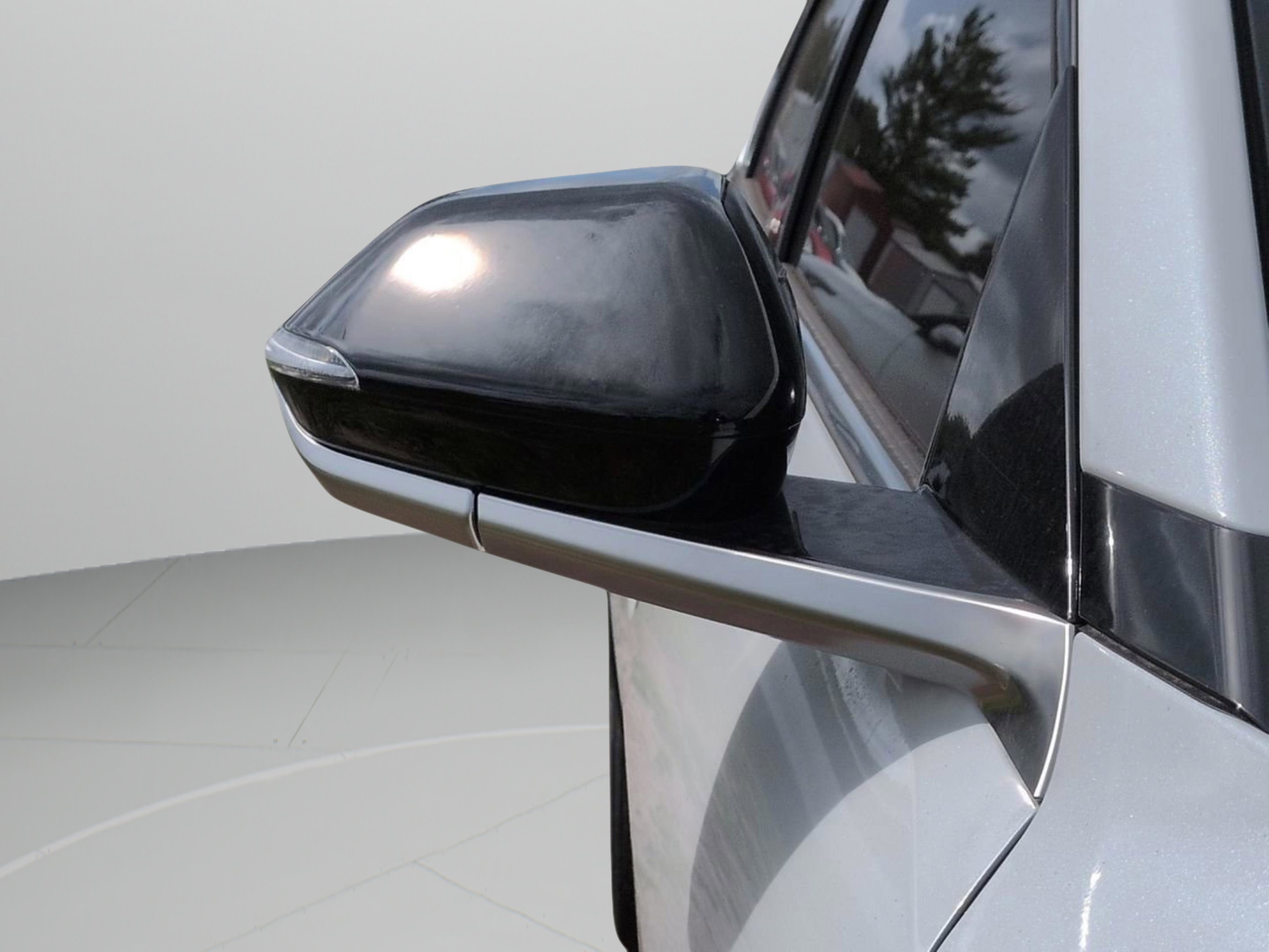 New 2026 Snow White Pearl Kia GT-Line image 30