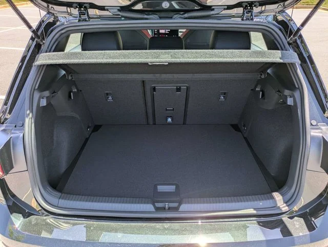 New 2026 Black Volkswagen 2.0T SE image 13