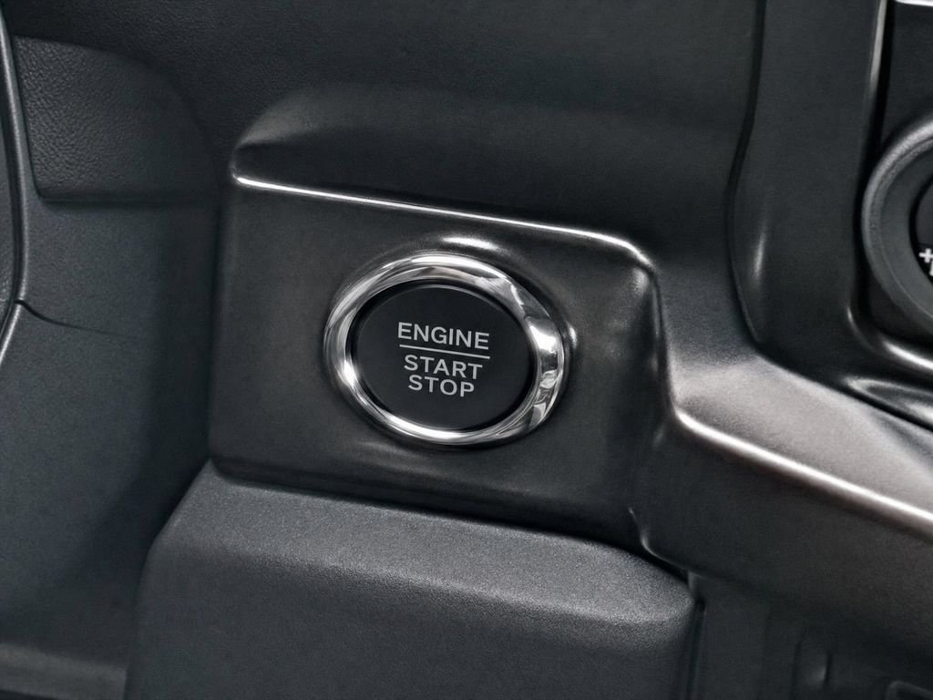 New 2026 Avalanche Ford F-250® Lariat® image 12