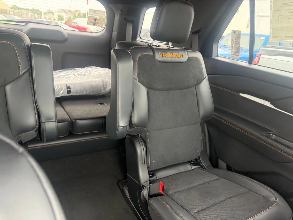 New 2026 Vapor Blue Metallic Ford Tremor® image 64