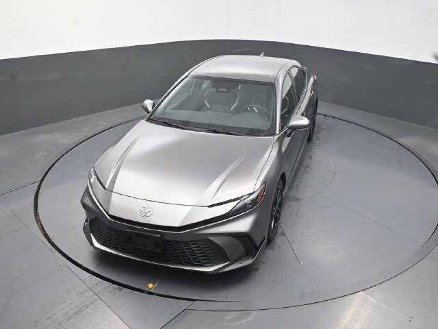Used 2025  Toyota SE image 24