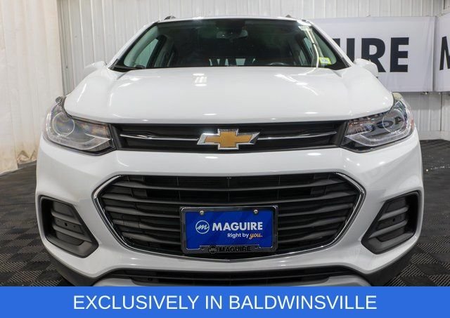 Used 2020 Summit White Chevrolet LT image 3
