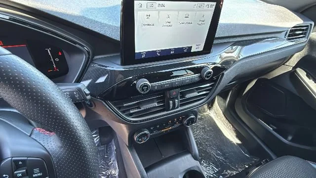 2025 Ford Escape ST-Line - Photo 15