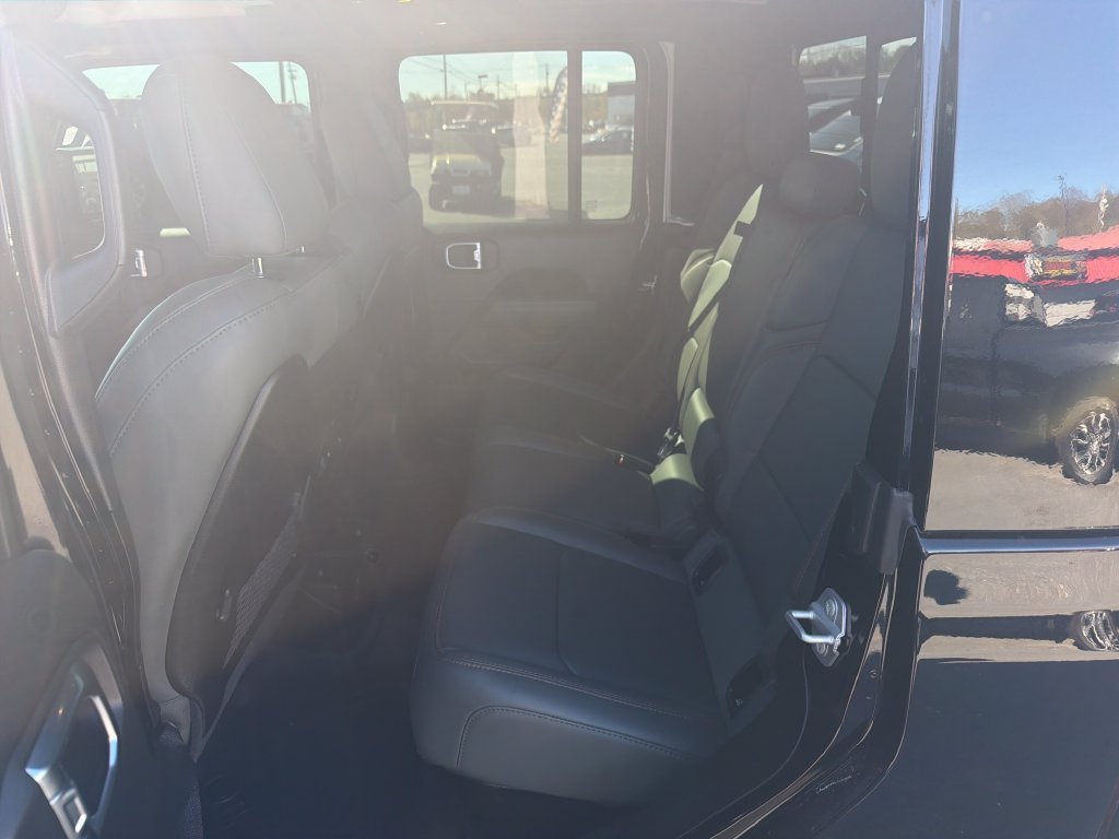 Used 2026 Black Jeep Mojave X image 14