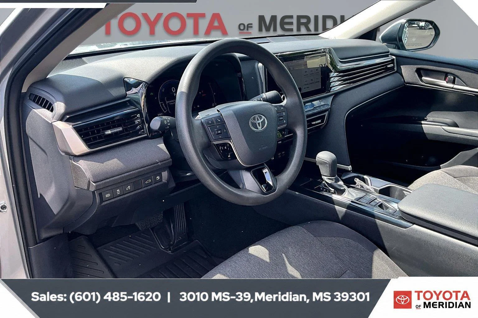 Used 2025 Celestial Silver Metallic Toyota LE (Natl) image 12