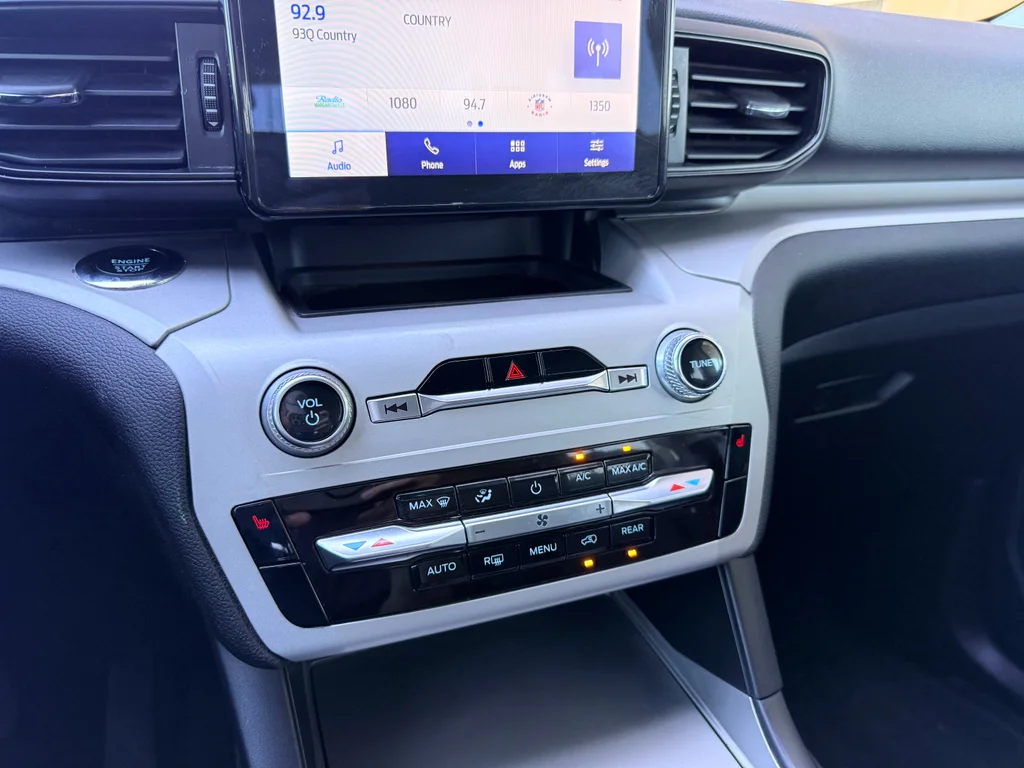 Used 2024 Carbonized Gray Metallic Ford XLT image 19